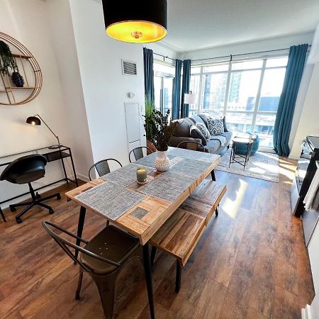 Simply Comfort. Elegant Apartments Dan Lecki Toronto Exterior photo